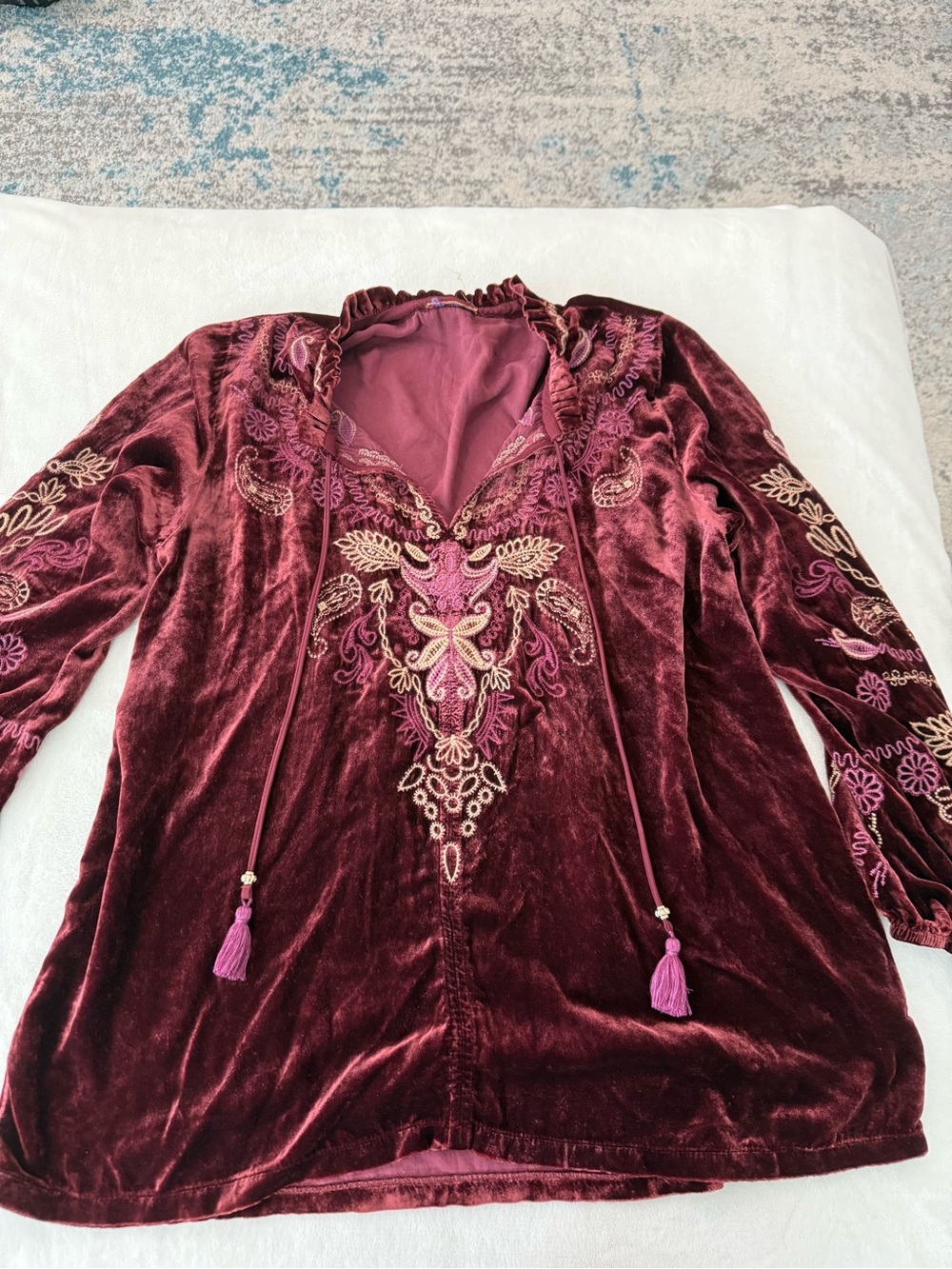 Johnny Was Burgundy Velvet Embroidered Top Tassels Sz L D83